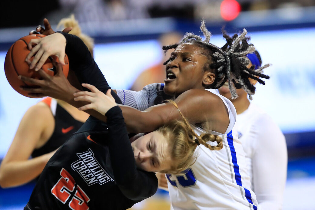 UB 82, Bowling Green 74